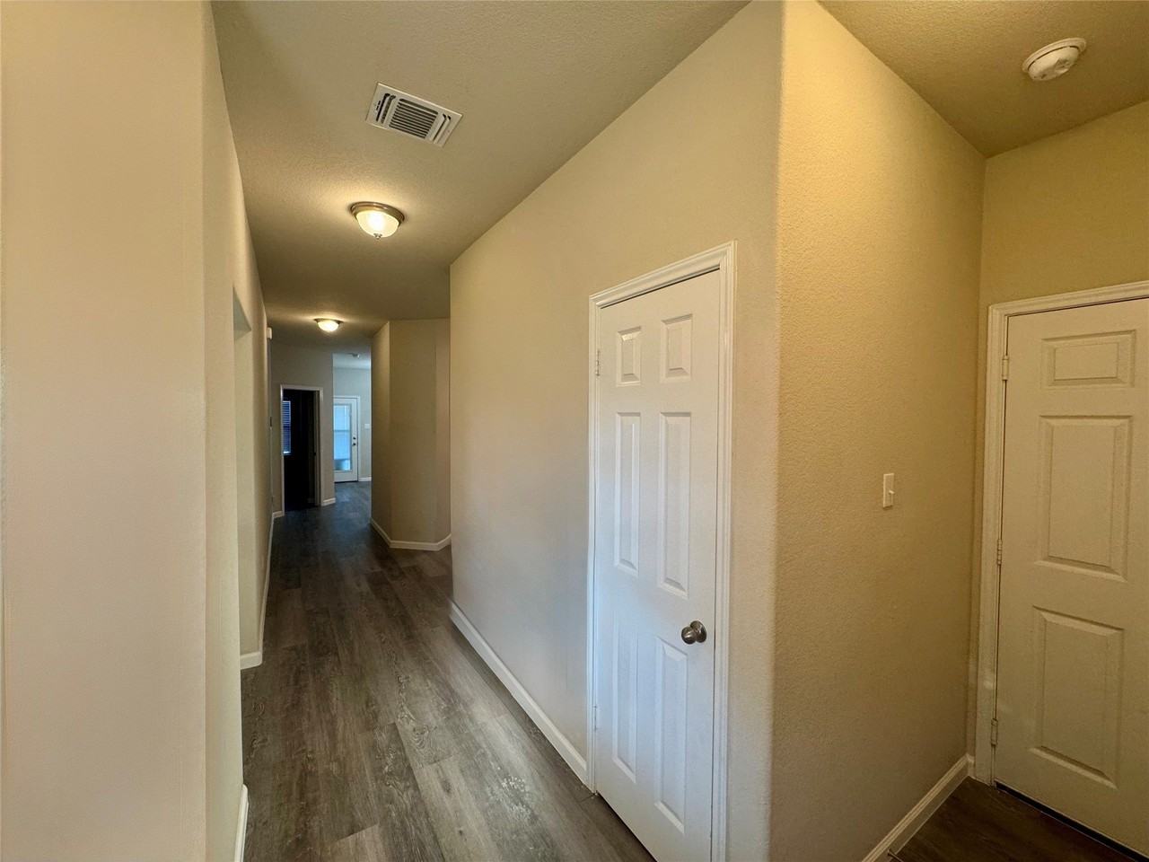 3020 Skinner Dr - Photo 2 of 15