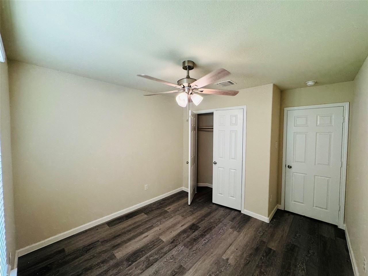 3020 Skinner Dr - Photo 3 of 15