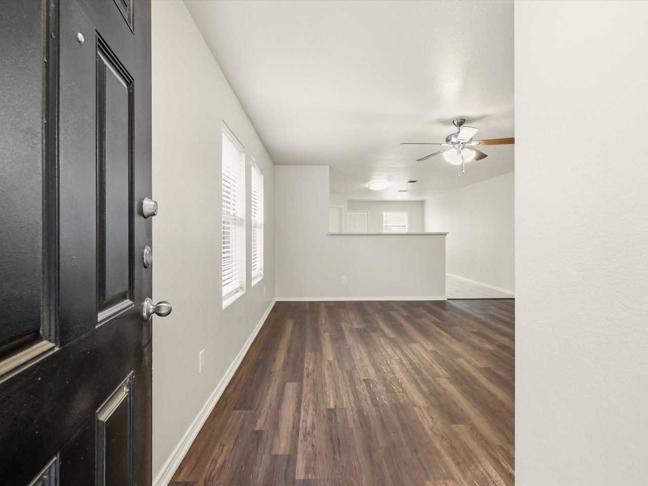 1132 Boxwood Dr - Photo 5 of 25