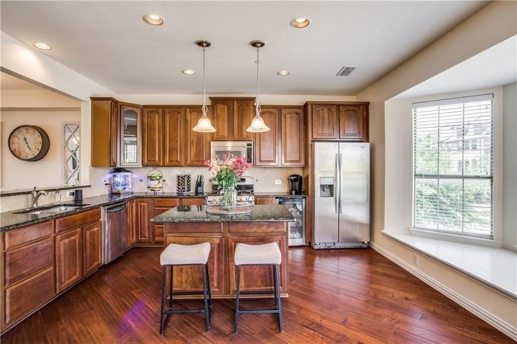 1531 Biltmore Ln - Photo 6 of 25
