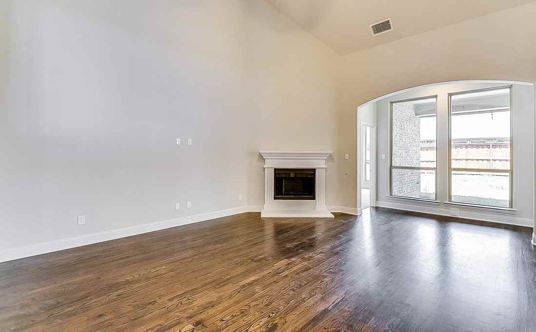 3021 Avondale - Photo 2 of 36