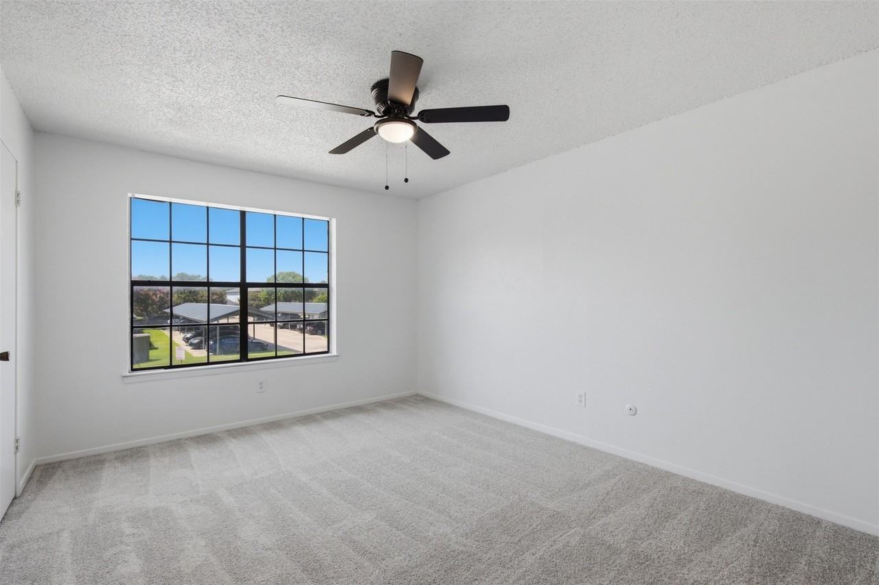 14800 Enterprise Dr #22D - Photo 7 of 22