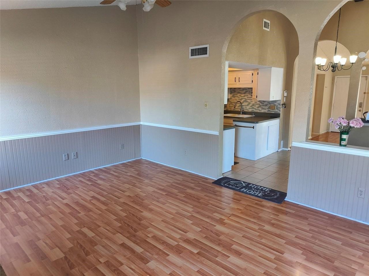 2513 Crown Cir - Photo 6 of 25