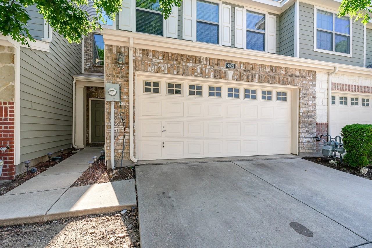 7909 Eddie Dr - Photo 2 of 26
