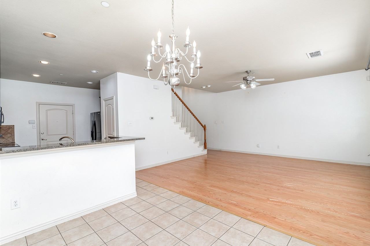 7909 Eddie Dr - Photo 4 of 26