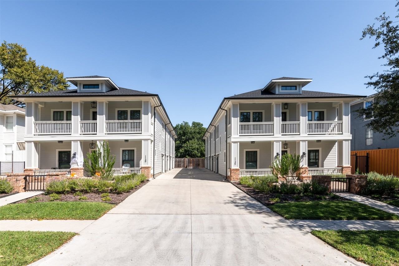 1139 Kings Hwy #102