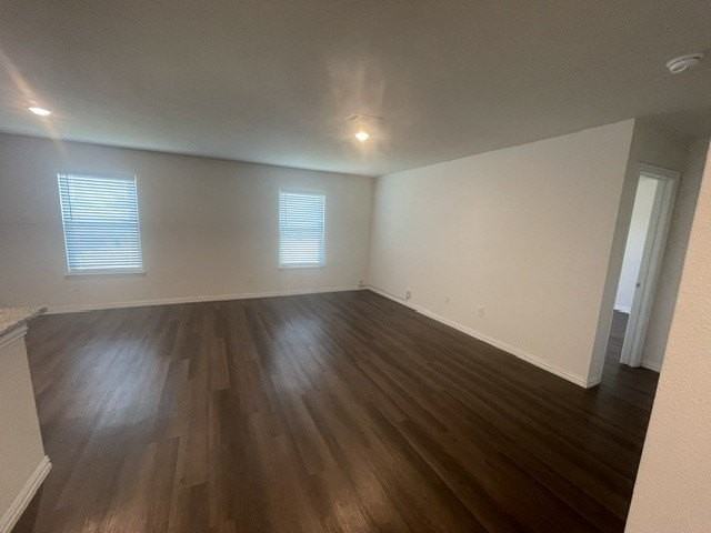 413 E Hull St - Photo 6 of 23