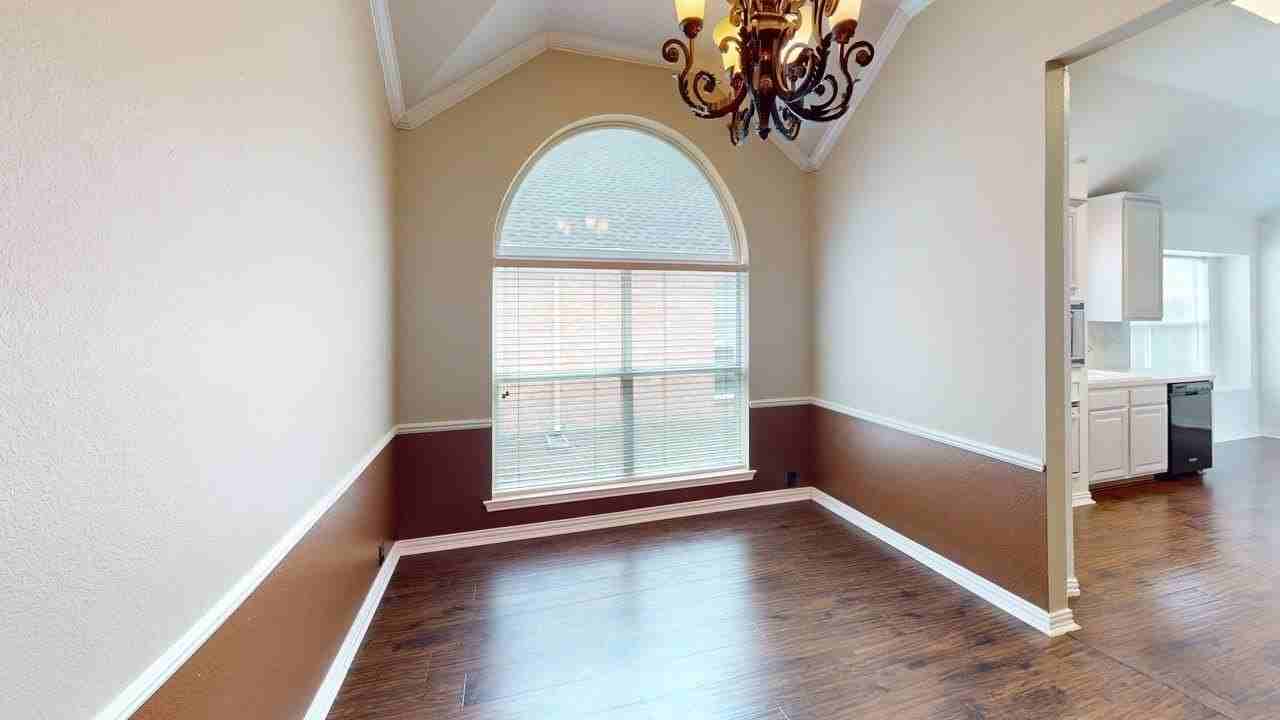 5901 Berkshire Rd - Photo 6 of 23