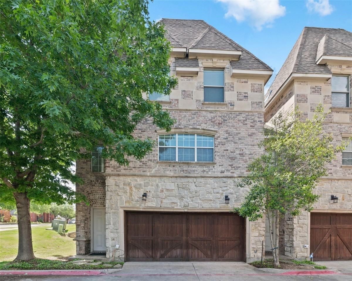 2700 Club Ridge Dr #17