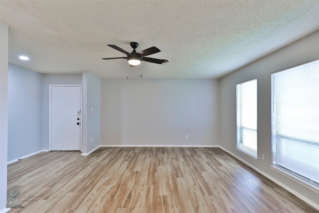 3117 Button Willow Ave #D - Photo 6 of 40