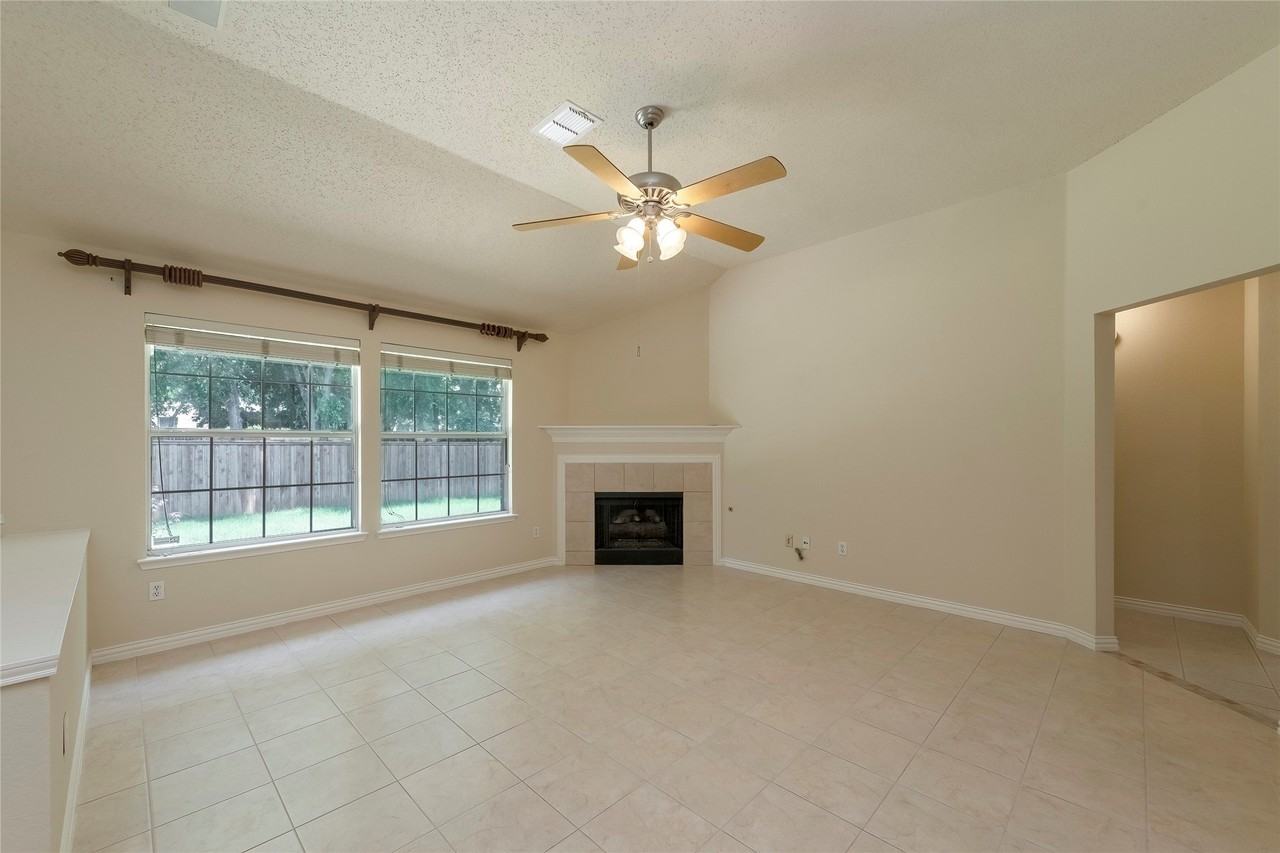 9906 Madison Dr - Photo 6 of 26
