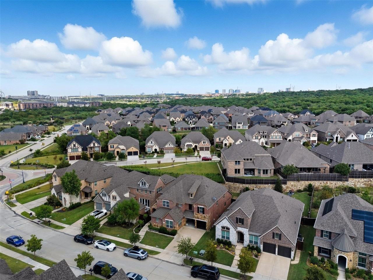 2413 Barton Creek Blvd - Photo 4 of 38