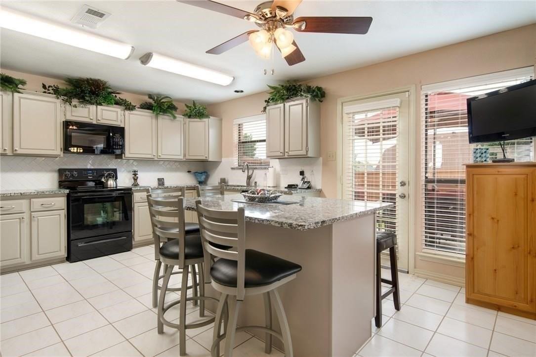 1519 Mission Ridge Trl - Photo 2 of 5
