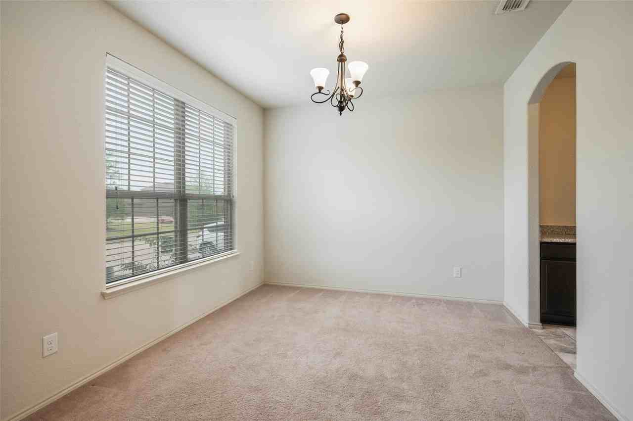 3416 Wavecrest Ln - Photo 4 of 33