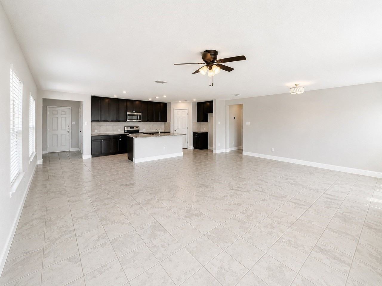 2605 Wesley Ave - Photo 7 of 24