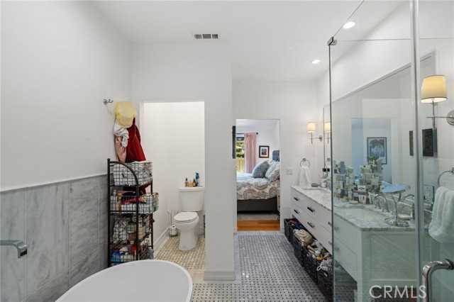 23034 Park Sorrento - Photo 2 of 8