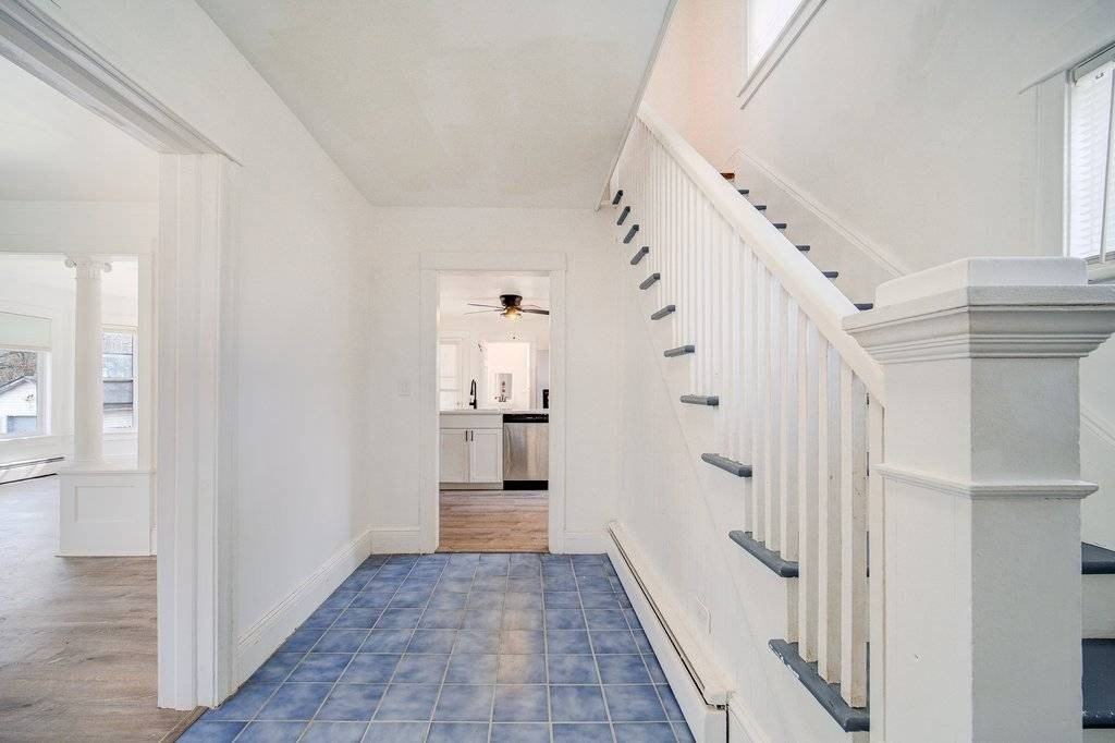 6 Elm St - Photo 7 of 31