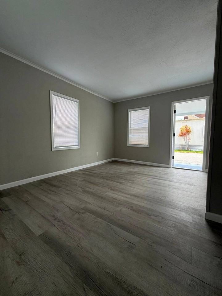 8 Cook St #08 - Photo 6 of 11