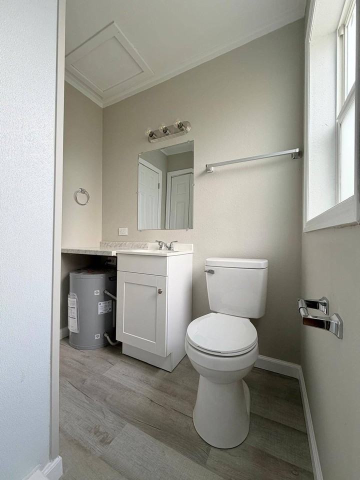 8 Cook St #08 - Photo 7 of 11