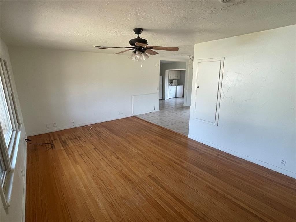 800 N Caddo St - Photo 3 of 10