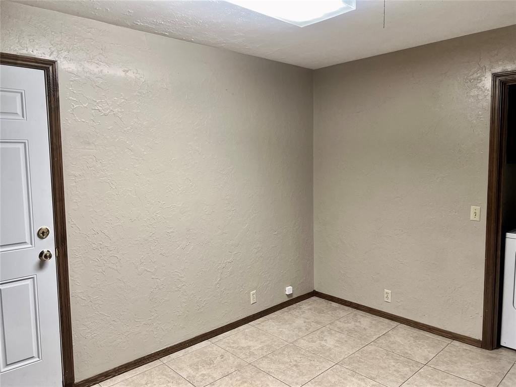 1344 Meadow Ln #3 - Photo 5 of 10