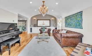 326 N Doheny Dr - Photo 3 of 8