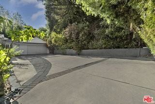2761 Hutton Dr - Photo 3 of 7