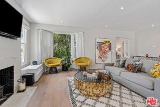 1216 Greenacre Ave - Photo 4 of 8
