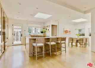 408 Westbourne Dr - Photo 7 of 8