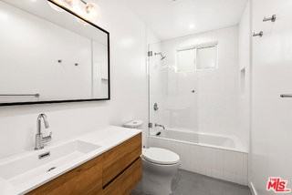 2603 Abbot Kinney Blvd - Photo 2 of 8