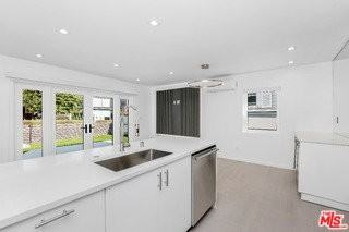 424 Carroll Canal - Photo 2 of 6