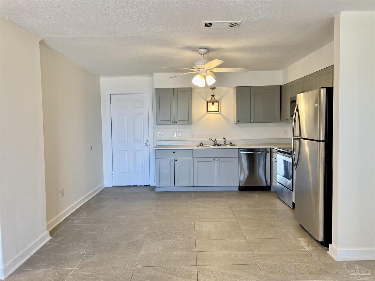 9557 Lillian Hwy - Photo 6 of 15