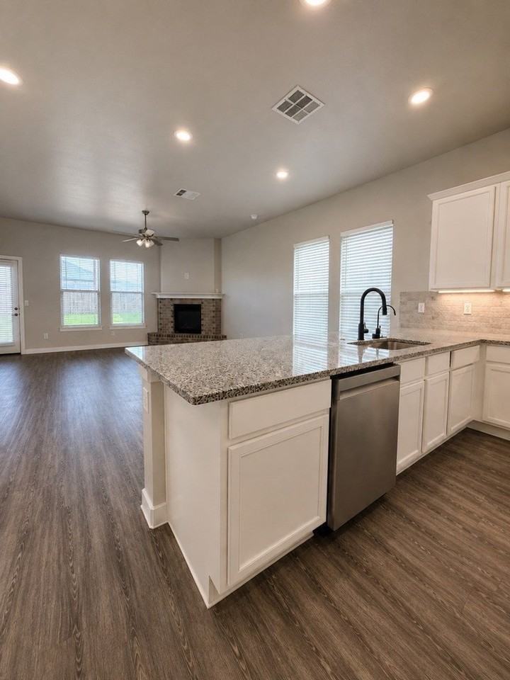 2617 Ivy Ct - Photo 4 of 23