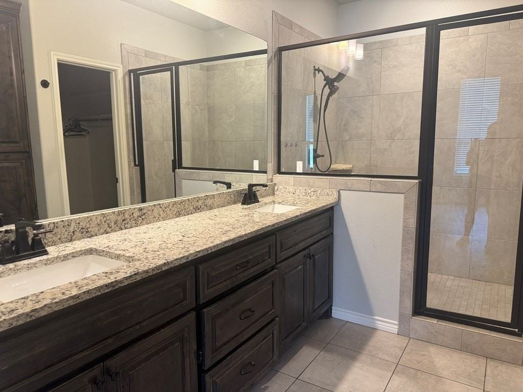 5304 Nevan Ct - Photo 5 of 9