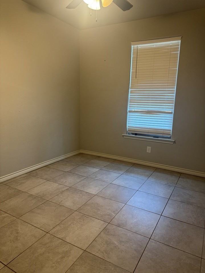 5304 Nevan Ct - Photo 6 of 9