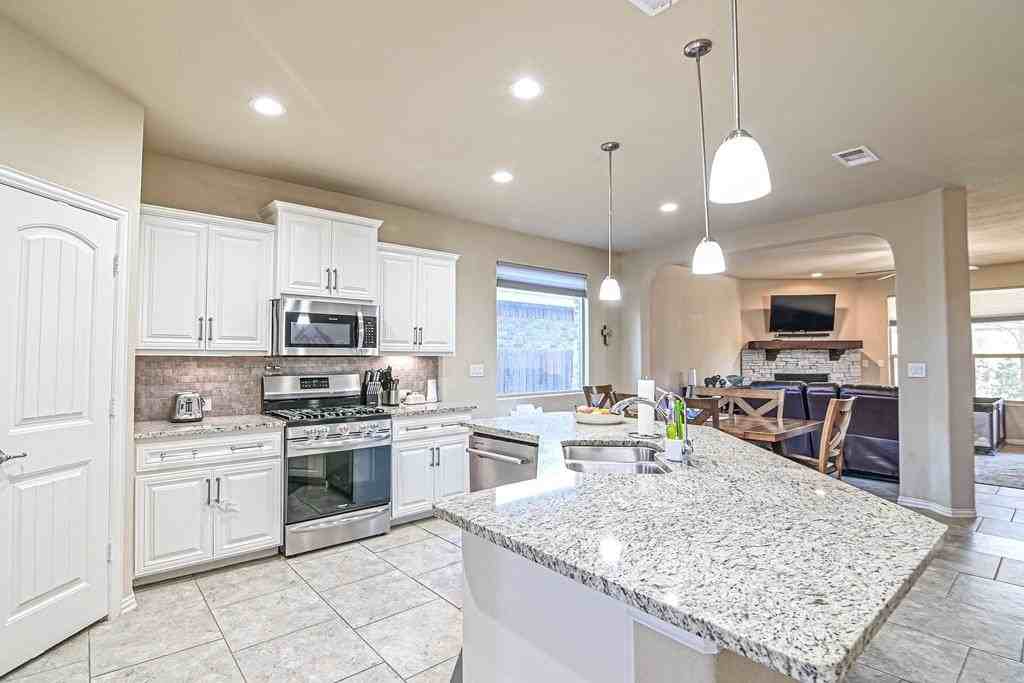 6715 Hall Of Fame Blvd - Photo 3 of 29