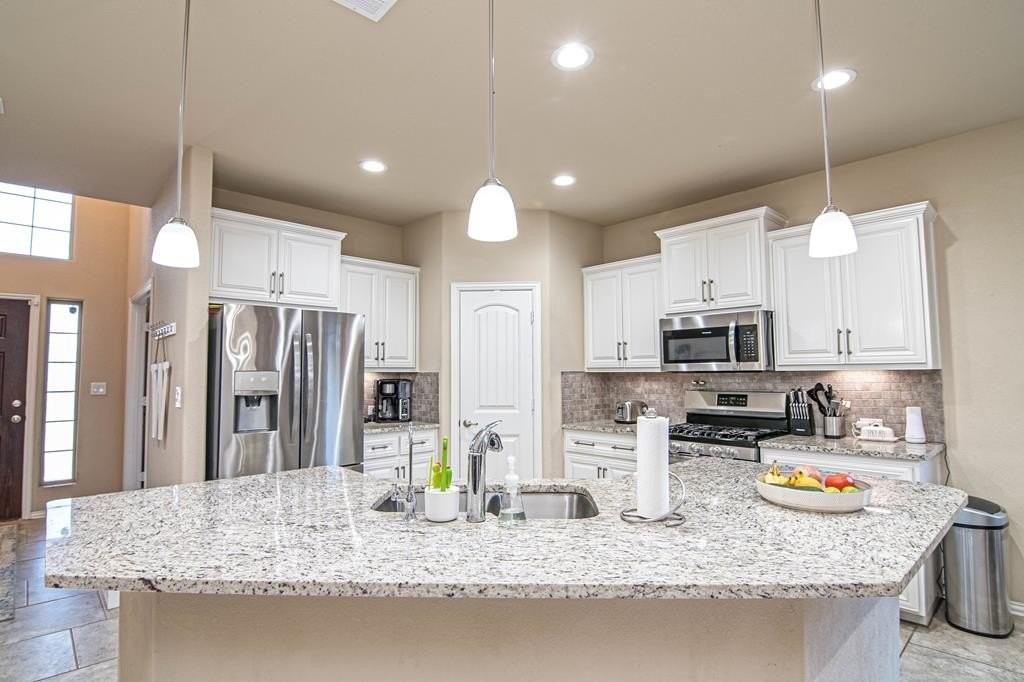 6715 Hall Of Fame Blvd - Photo 4 of 29