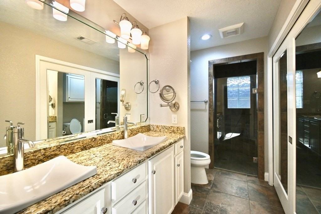 2 Bentley Ct - Photo 7 of 9