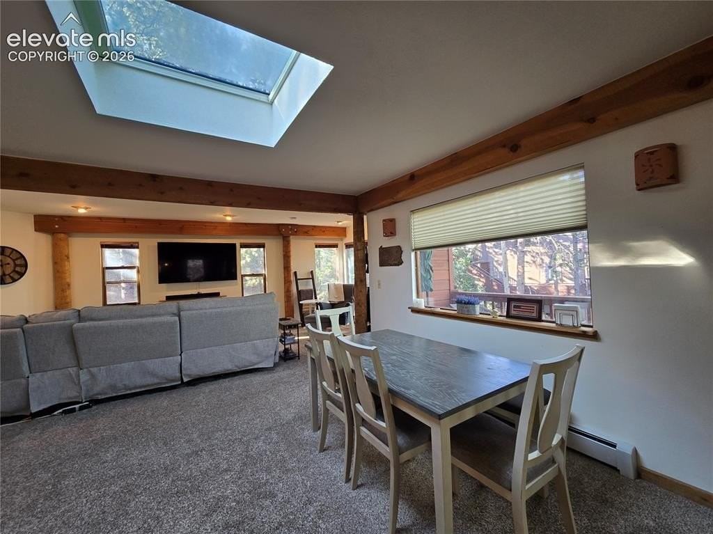 1060 Kings Crown Rd - Photo 5 of 40