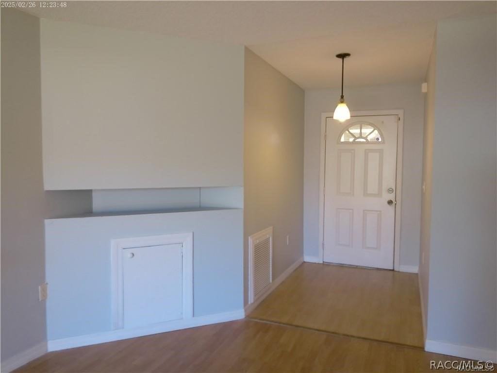 5921 W Woodhill Ct - Photo 2 of 31