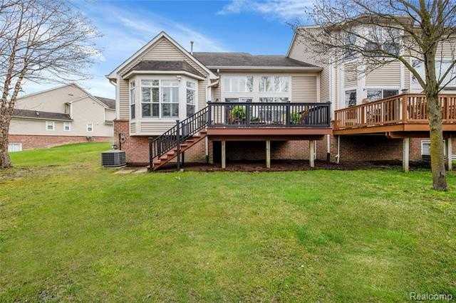 4404 Navin Field Ln - Photo 5 of 45