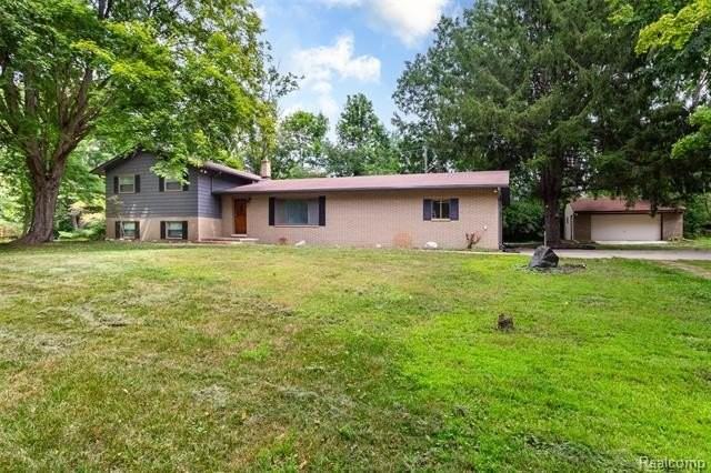 7580 Thornwood St - Photo 2 of 41