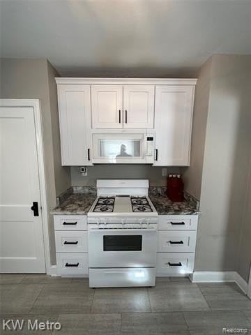 21503 Collingham Ave - Photo 6 of 18