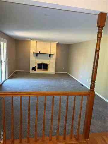 25979 Petros Blvd - Photo 5 of 24