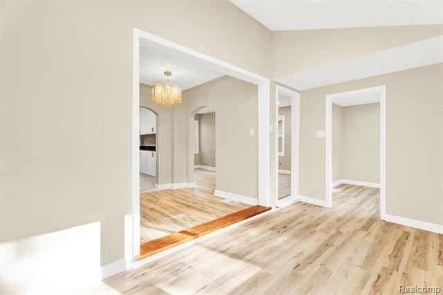 23248 Helen St - Photo 7 of 34