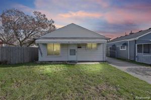 featured image of 2552 Emogene St