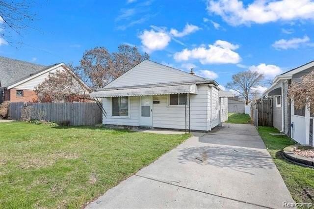 2552 Emogene St - Photo 2 of 30