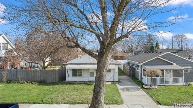 2552 Emogene St - Photo 6 of 30