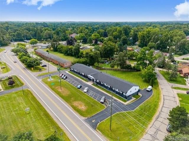 2475 S Commerce Rd #3 - Photo 5 of 37