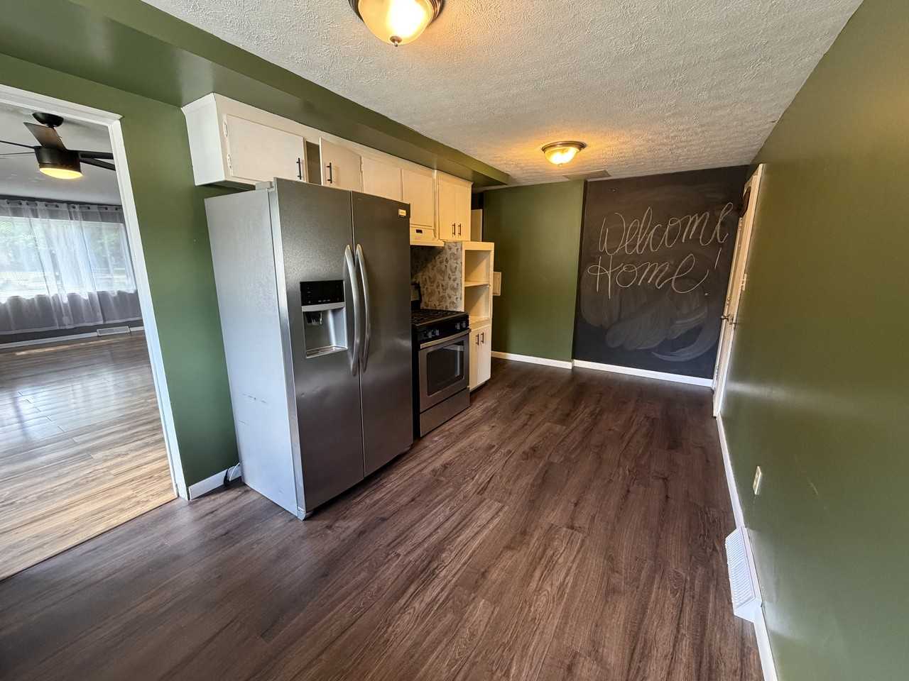 9406 Independence Blvd - Photo 4 of 22